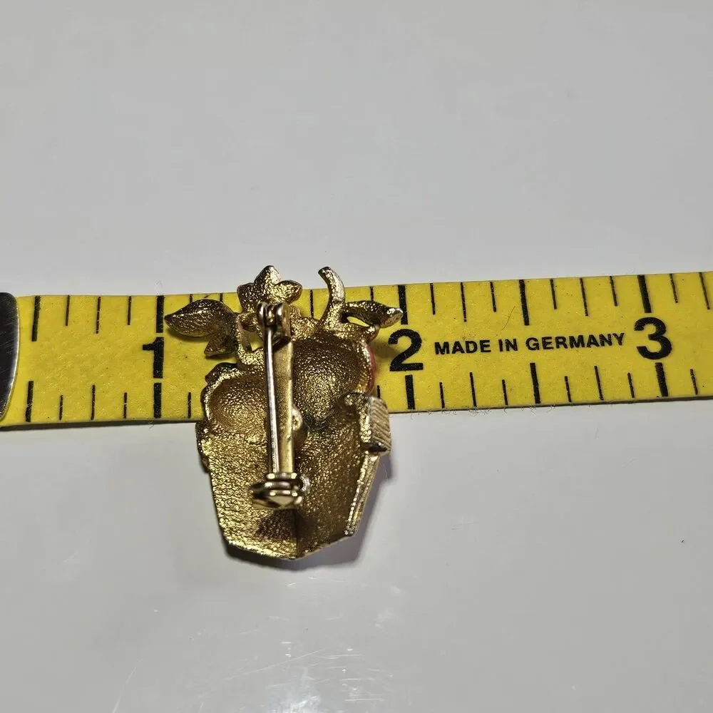 Unbranded vintage gold